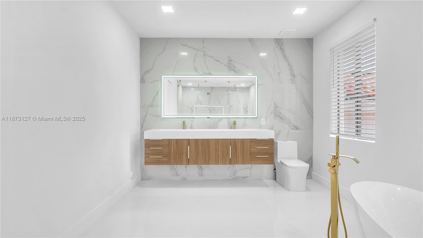 CUTLER CAY - Residential Lease