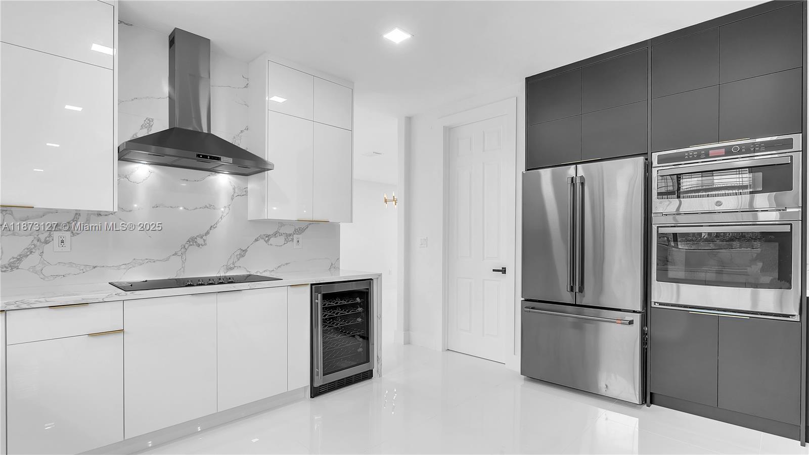 CUTLER CAY - Residential Lease