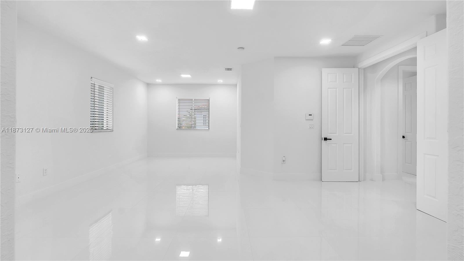 CUTLER CAY - Residential Lease