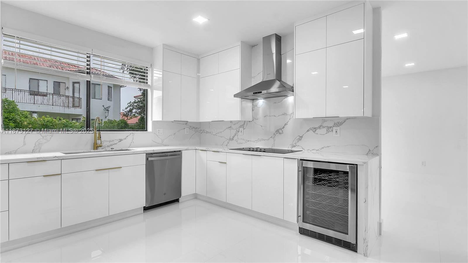 CUTLER CAY - Residential Lease