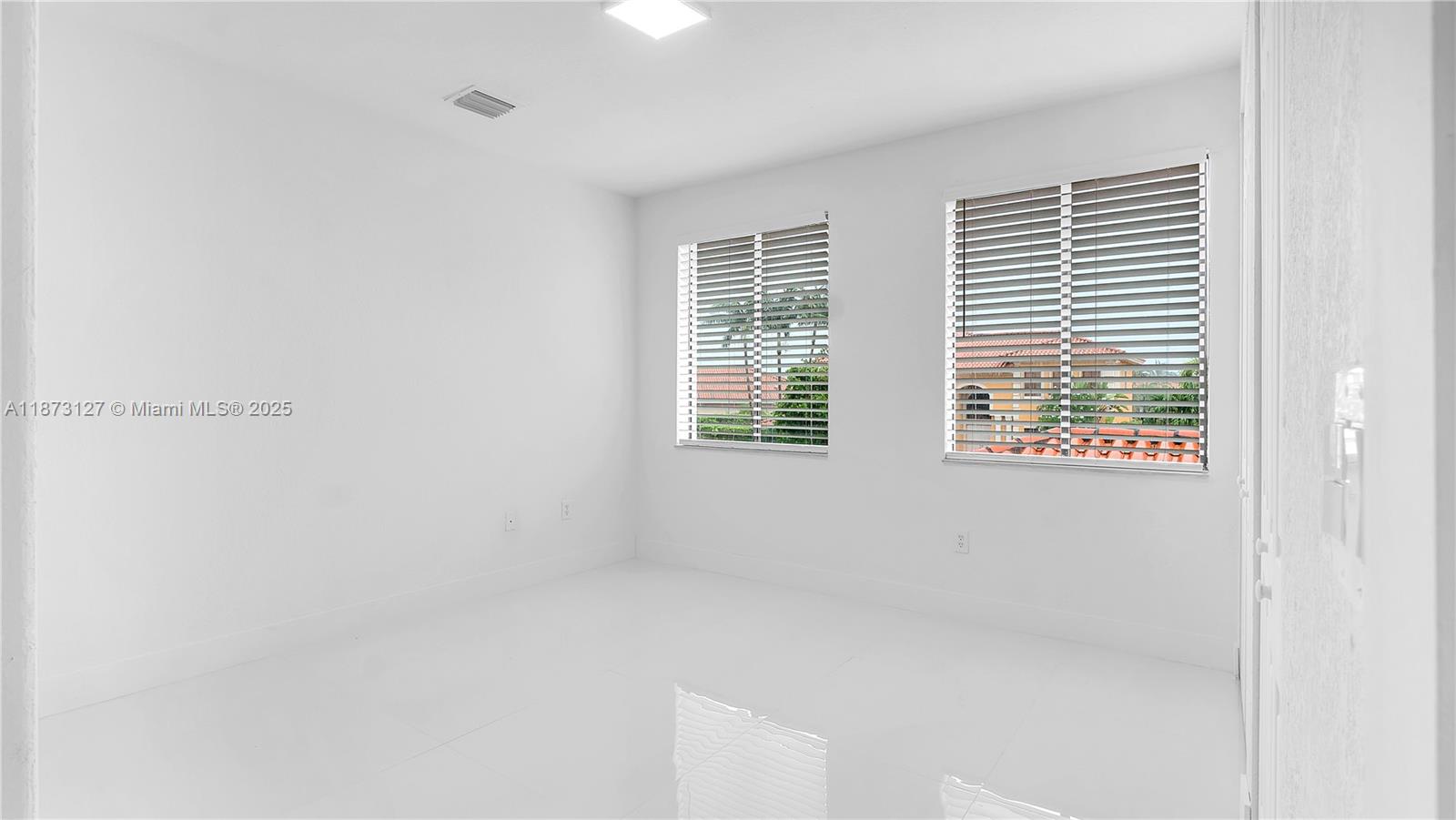 CUTLER CAY - Residential Lease