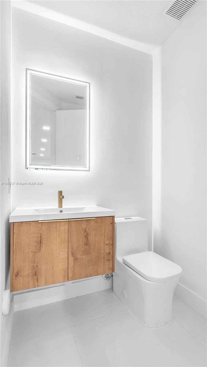 CUTLER CAY - Residential Lease