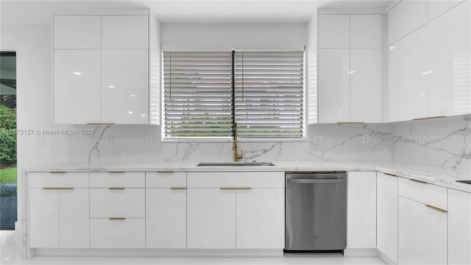 CUTLER CAY - Residential Lease