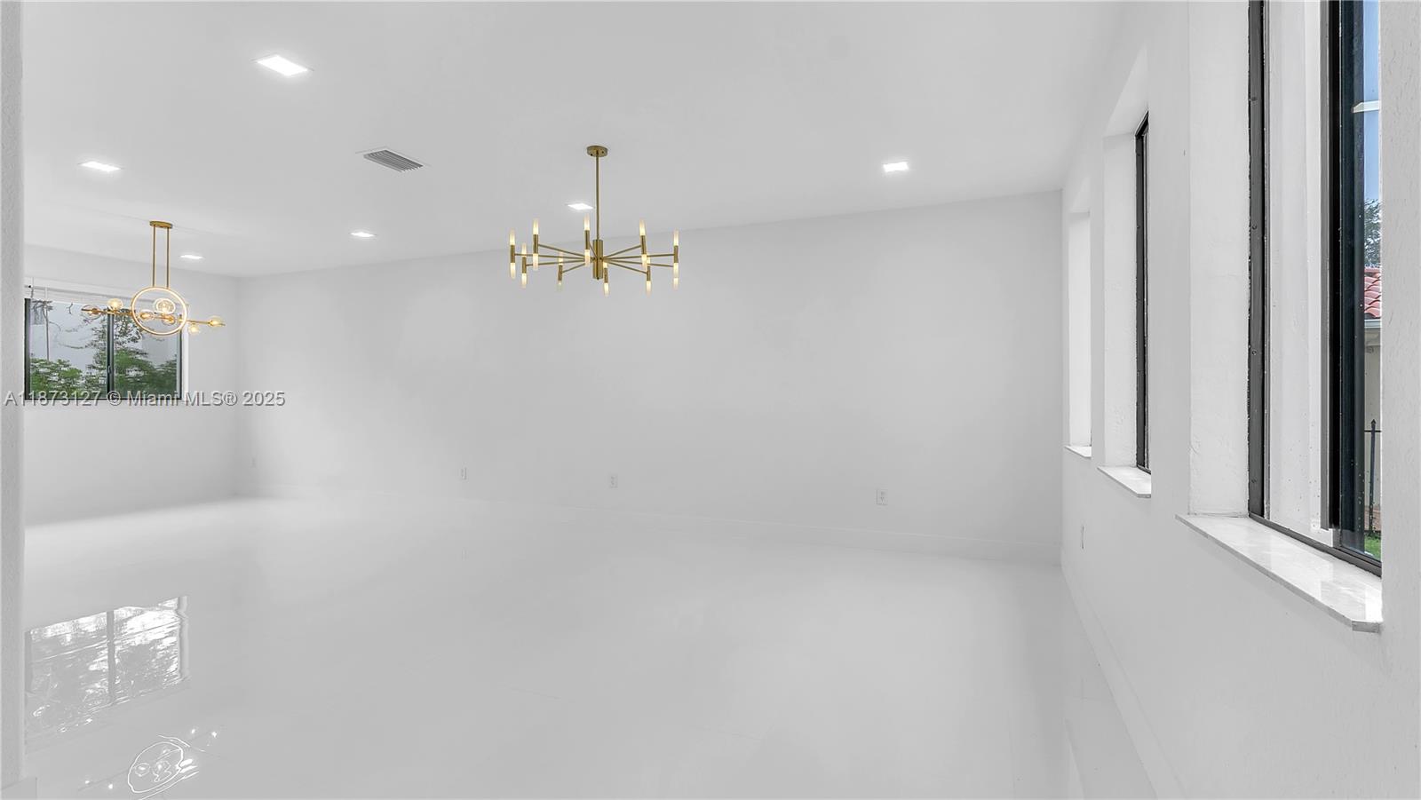 CUTLER CAY - Residential Lease