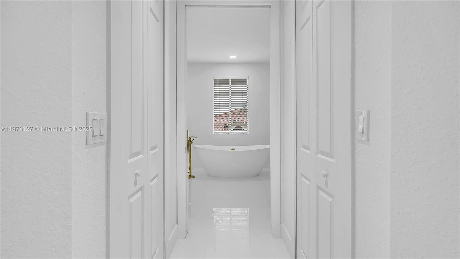 CUTLER CAY - Residential Lease