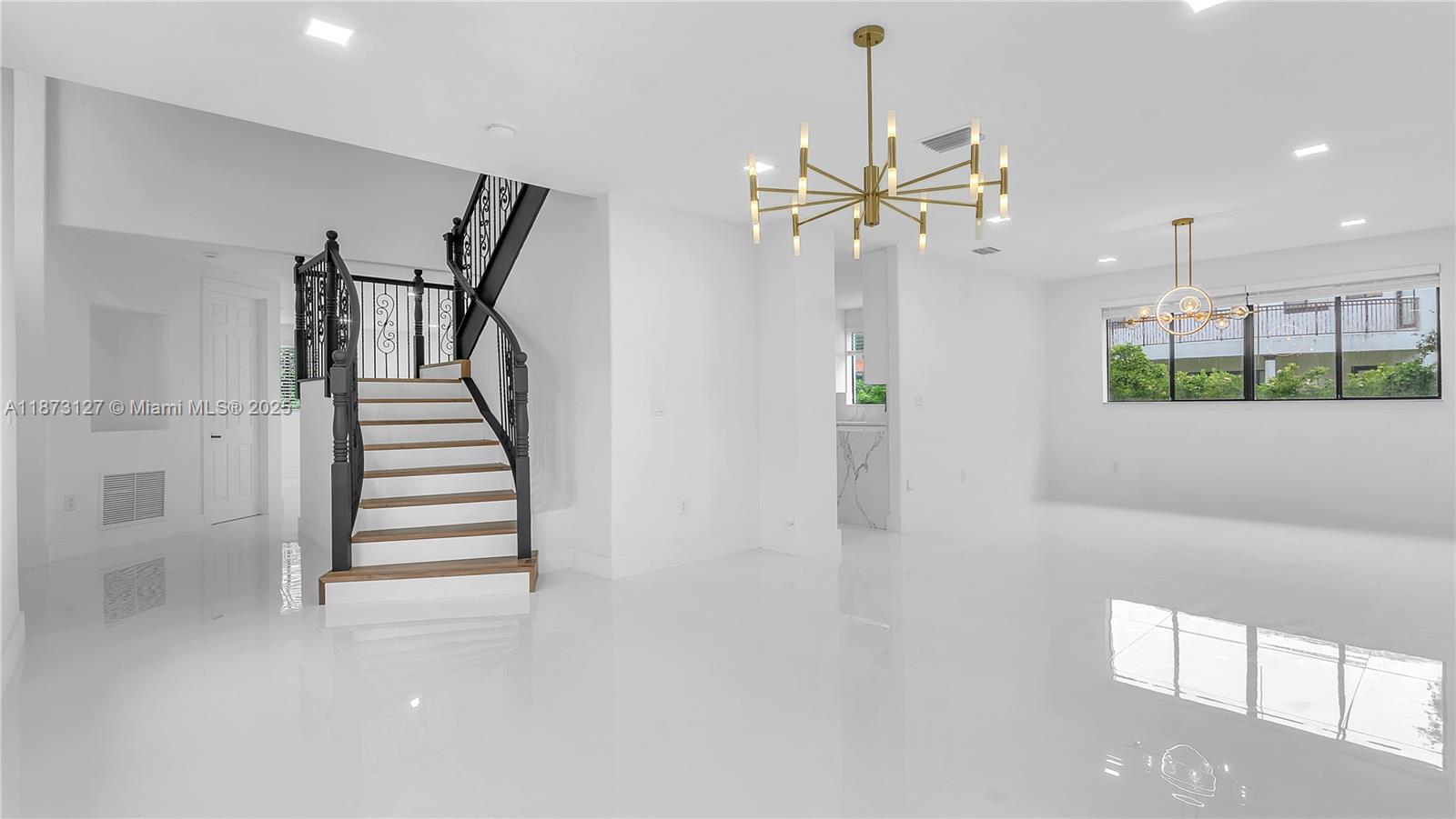 CUTLER CAY - Residential Lease