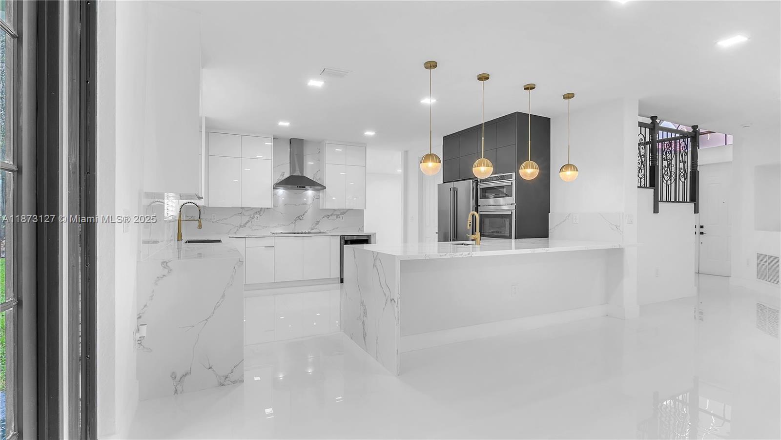 CUTLER CAY - Residential Lease