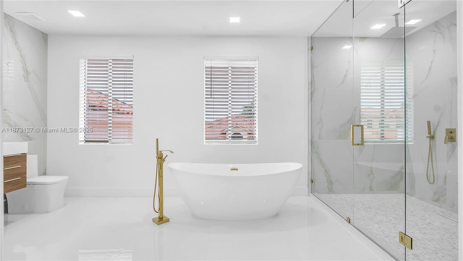 CUTLER CAY - Residential Lease