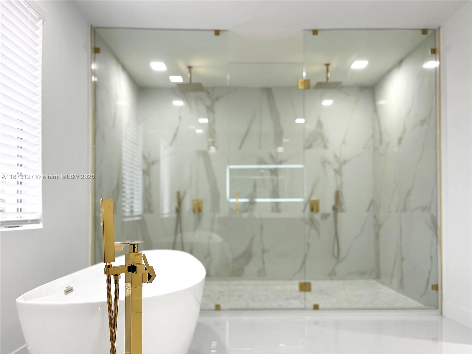 CUTLER CAY - Residential Lease