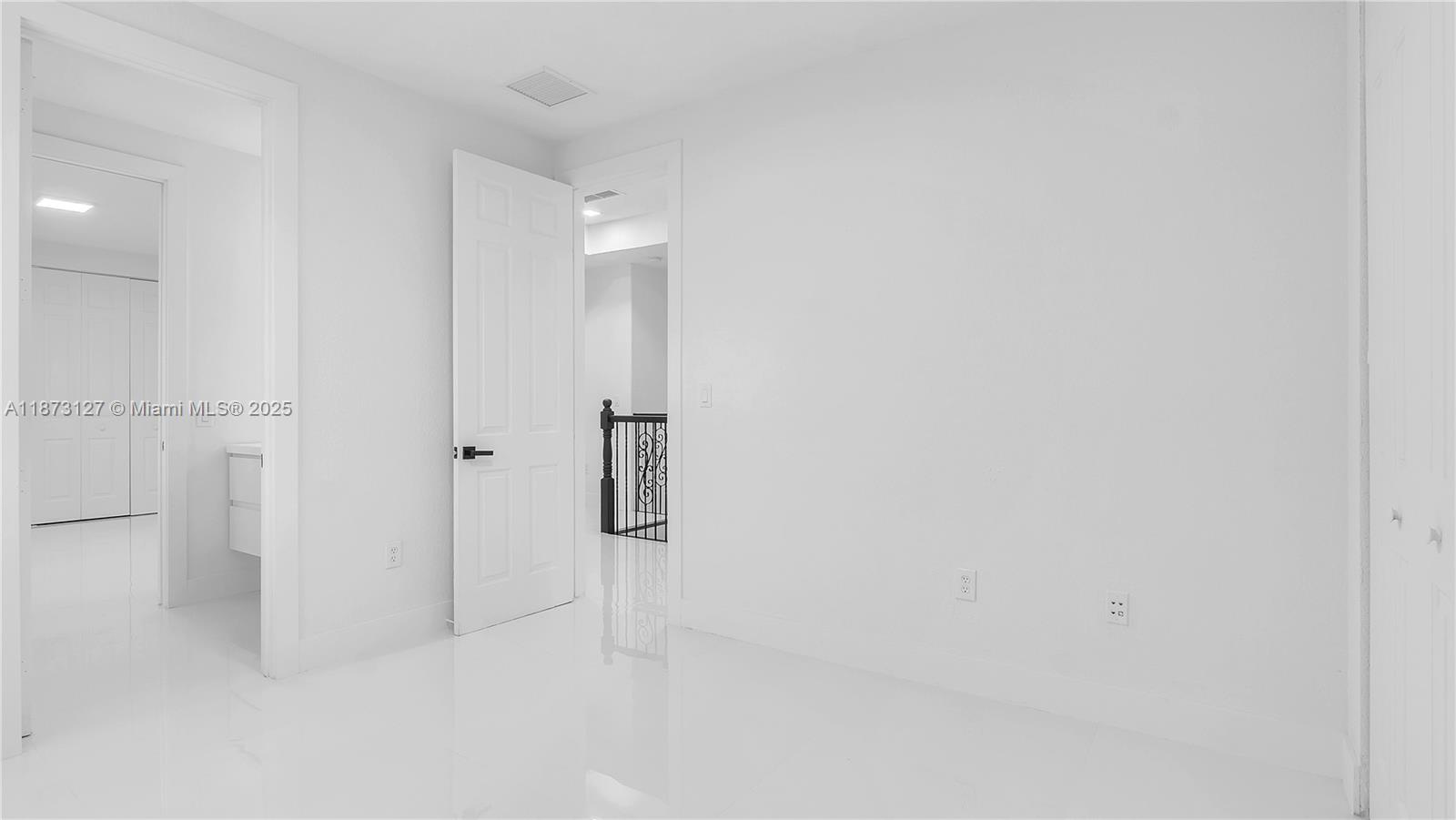 CUTLER CAY - Residential Lease