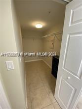 LA PERLA CONDO - Residential Lease