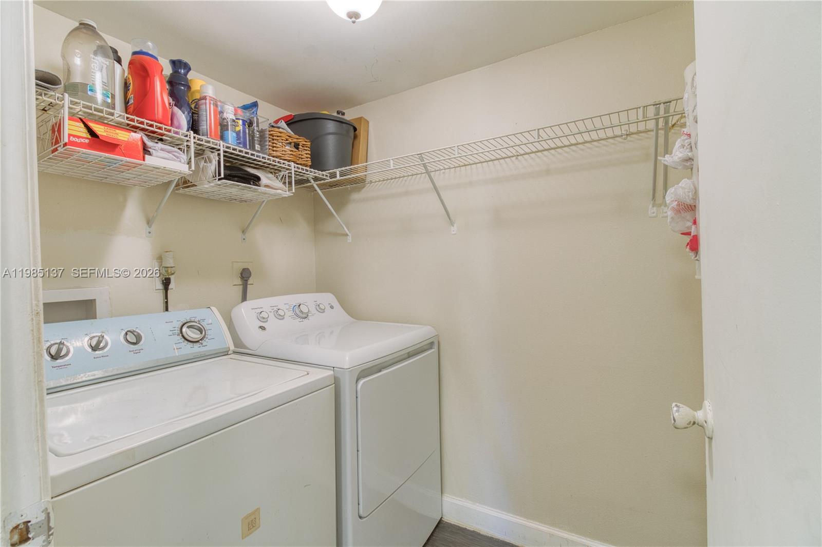 OAKLAND FOREST CLUB CONDO - Residential