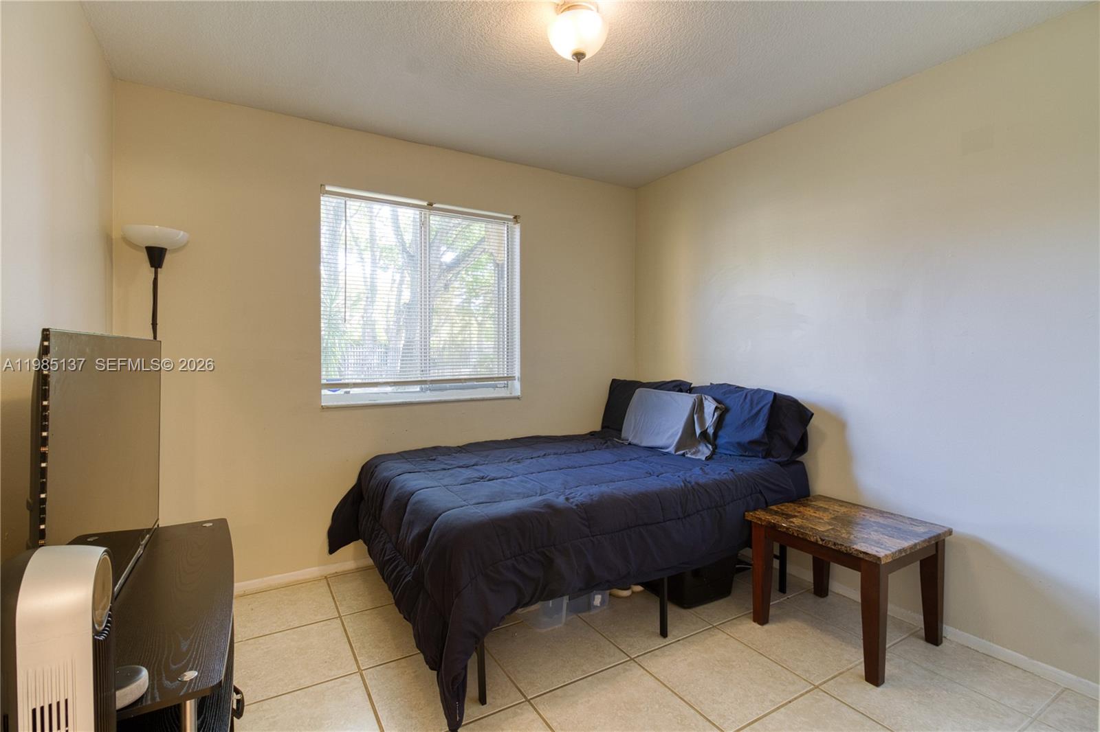 OAKLAND FOREST CLUB CONDO - Residential