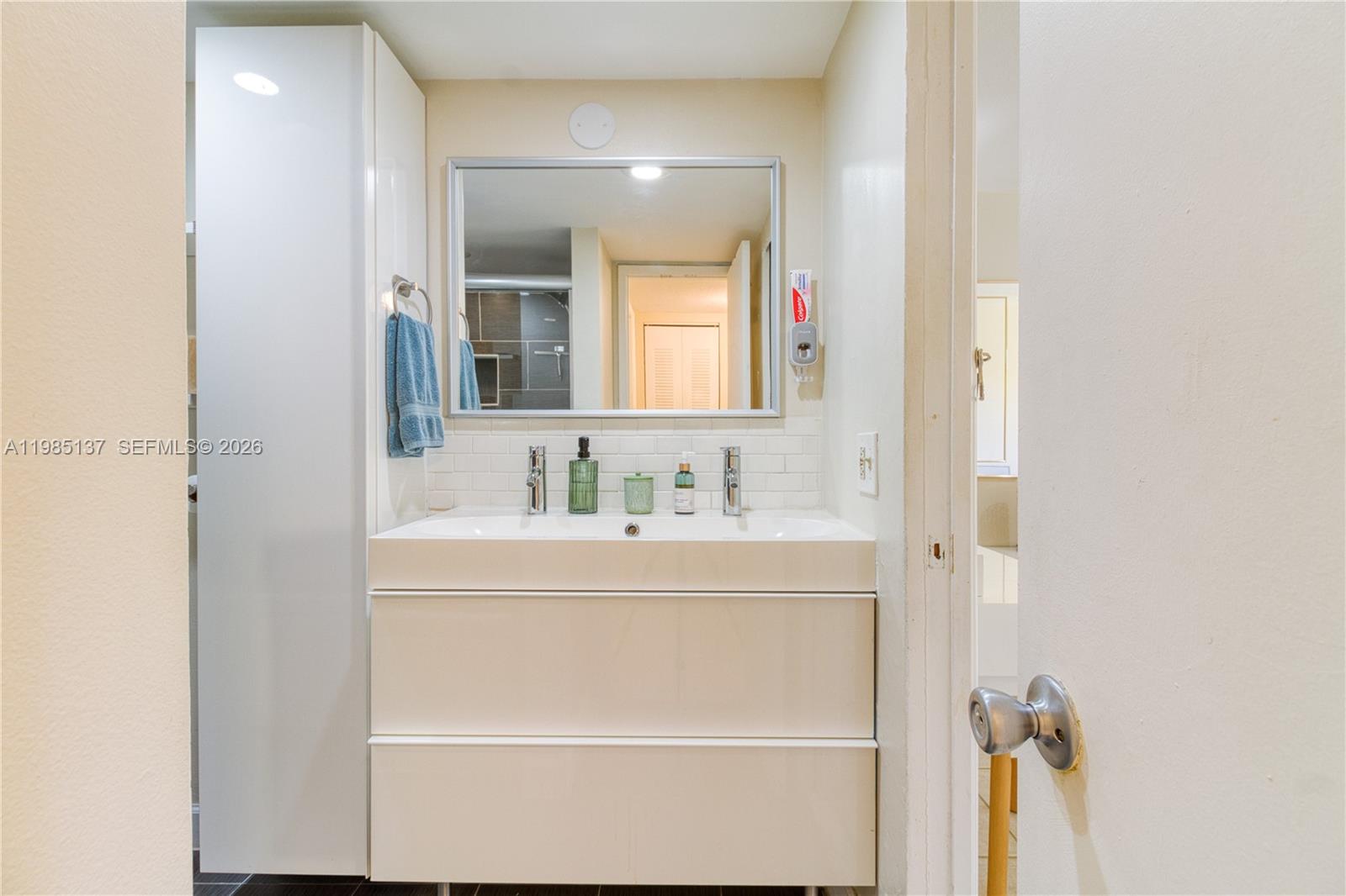 OAKLAND FOREST CLUB CONDO - Residential