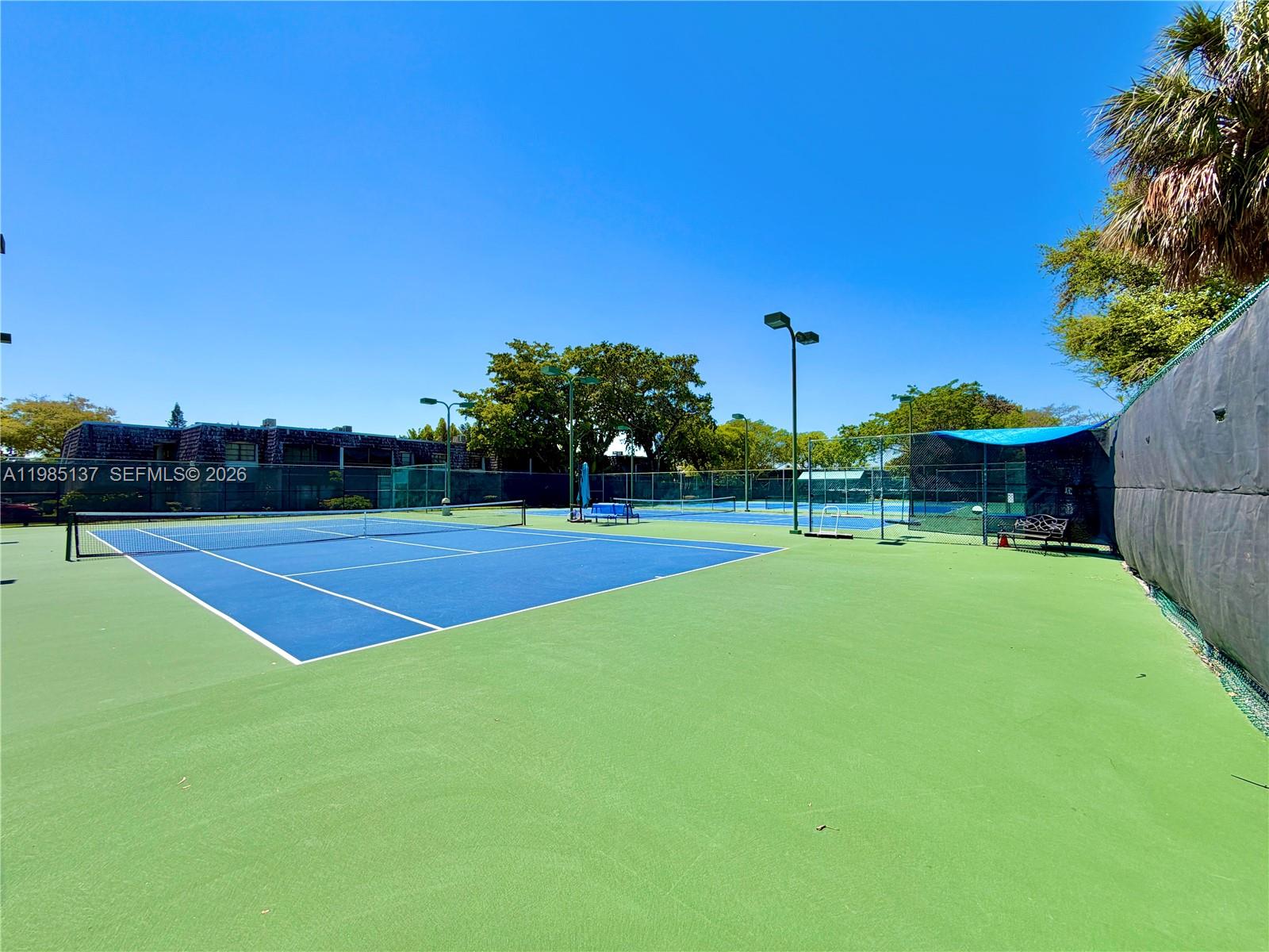 OAKLAND FOREST CLUB CONDO - Residential