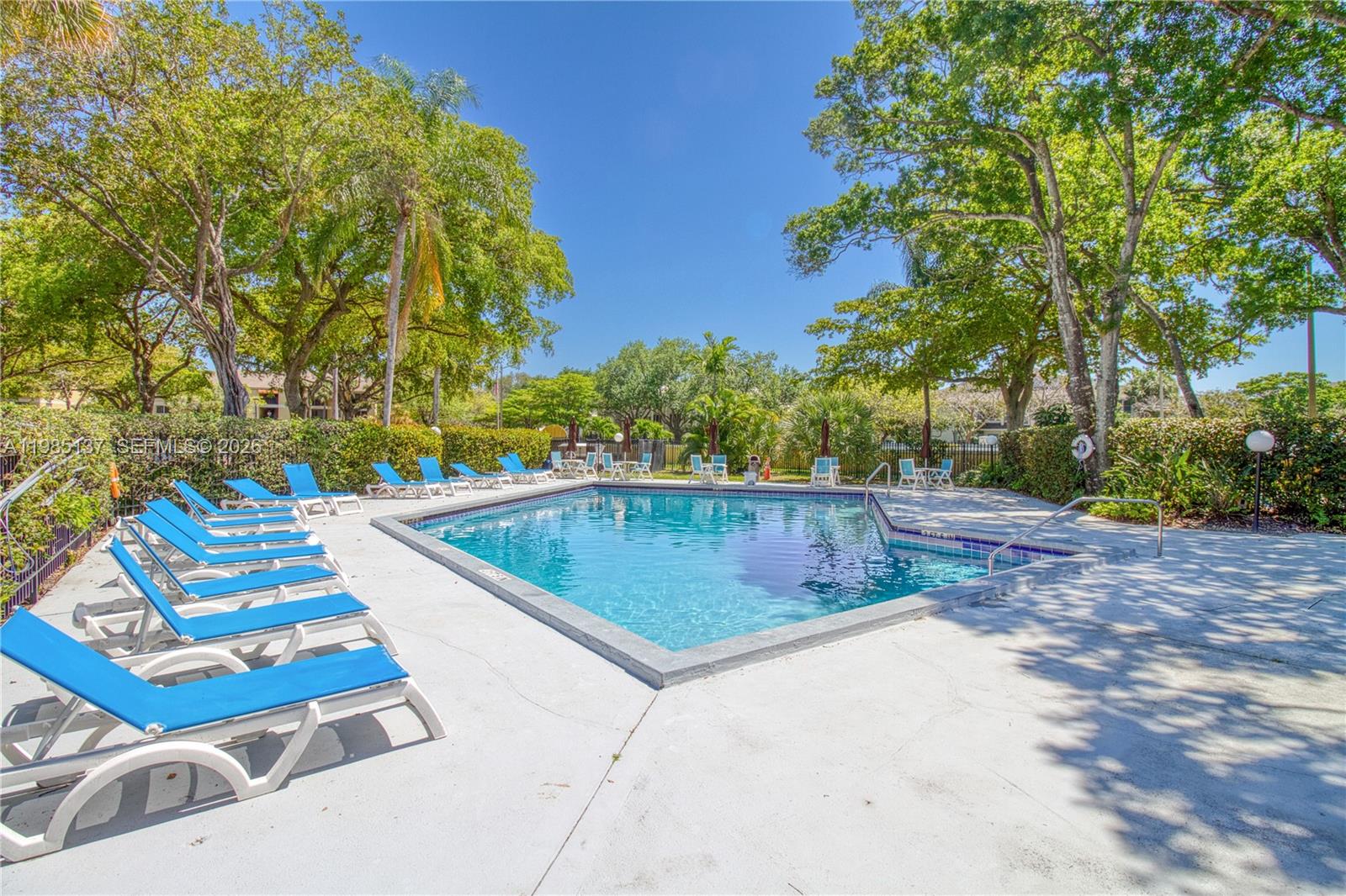 OAKLAND FOREST CLUB CONDO - Residential