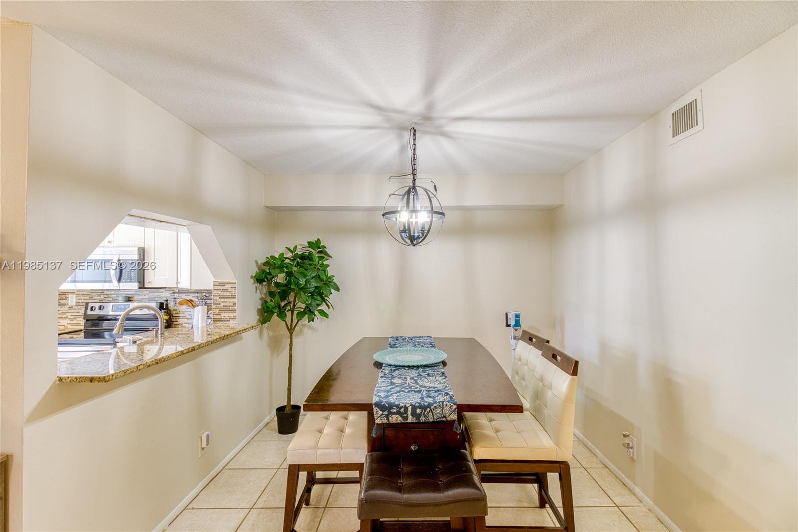 OAKLAND FOREST CLUB CONDO - Residential