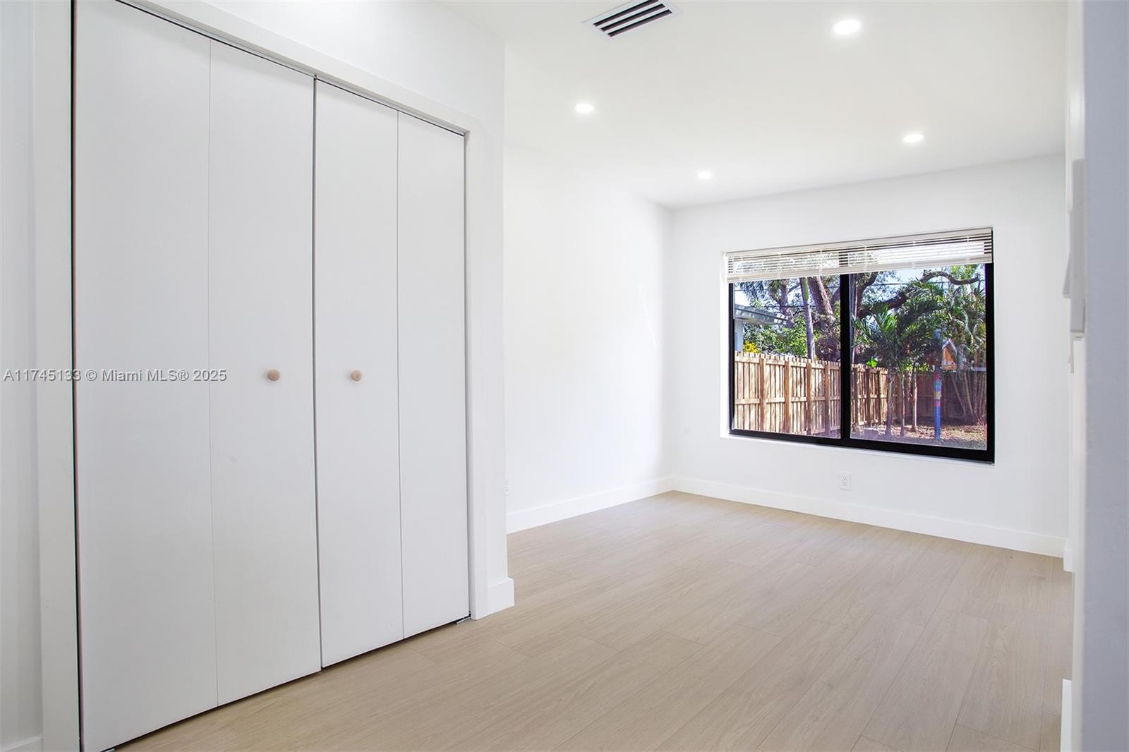 OAK ACRES - Residential