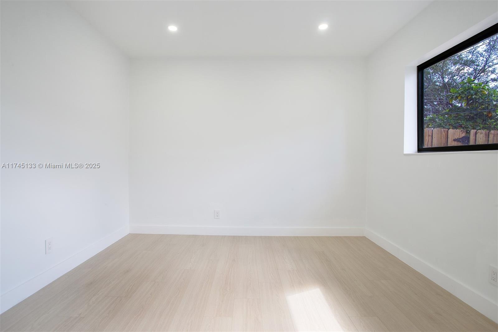 OAK ACRES - Residential