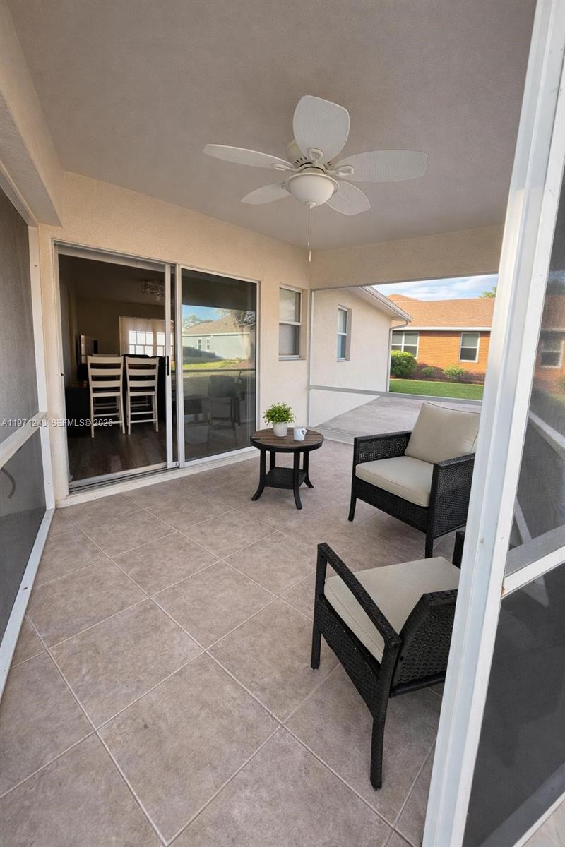 VARSITY LAKE - Residential