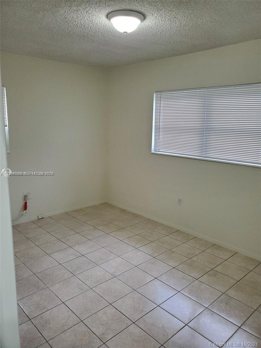 HILLSIDE - Residential Lease