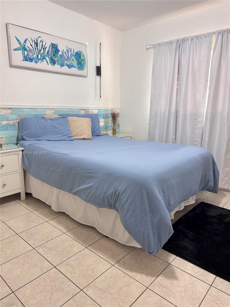 1630 NE 157th