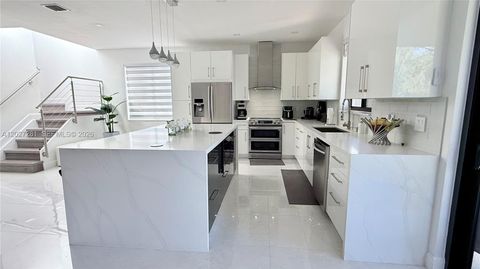 Tiny photo for 1392 Canary Island Dr, Weston, FL 33327 (MLS # A12027281)