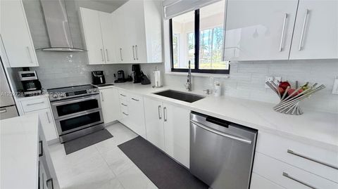 Tiny photo for 1392 Canary Island Dr, Weston, FL 33327 (MLS # A12027281)