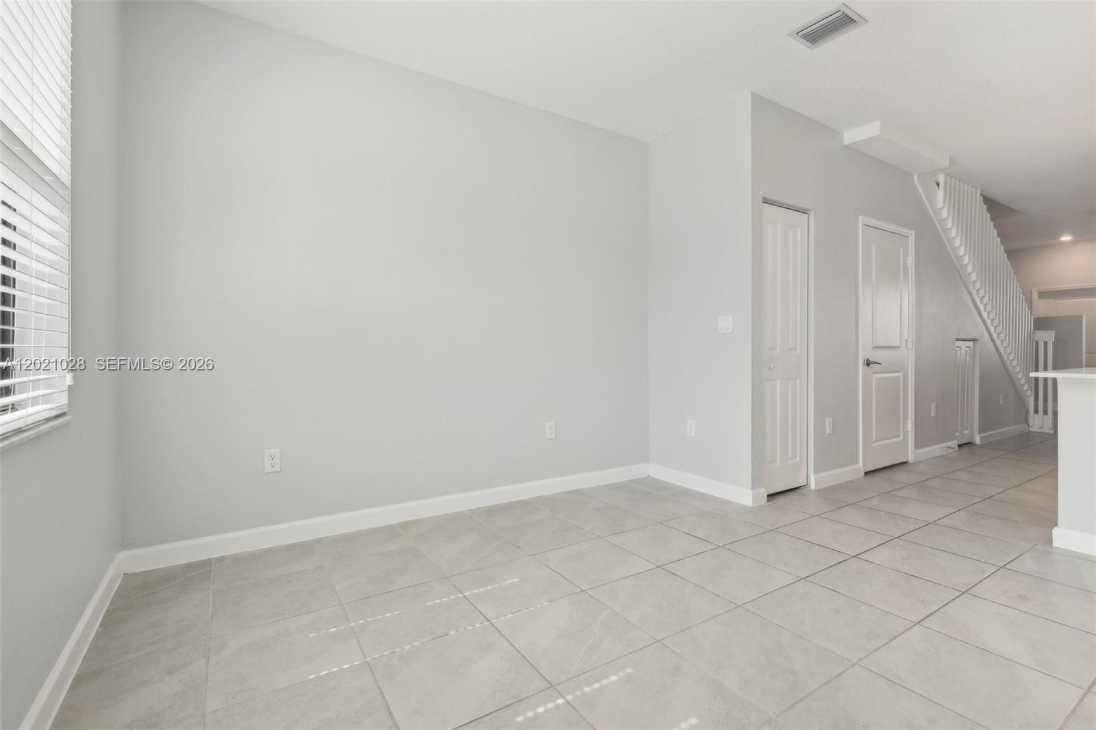 PINE ISLE - Residential