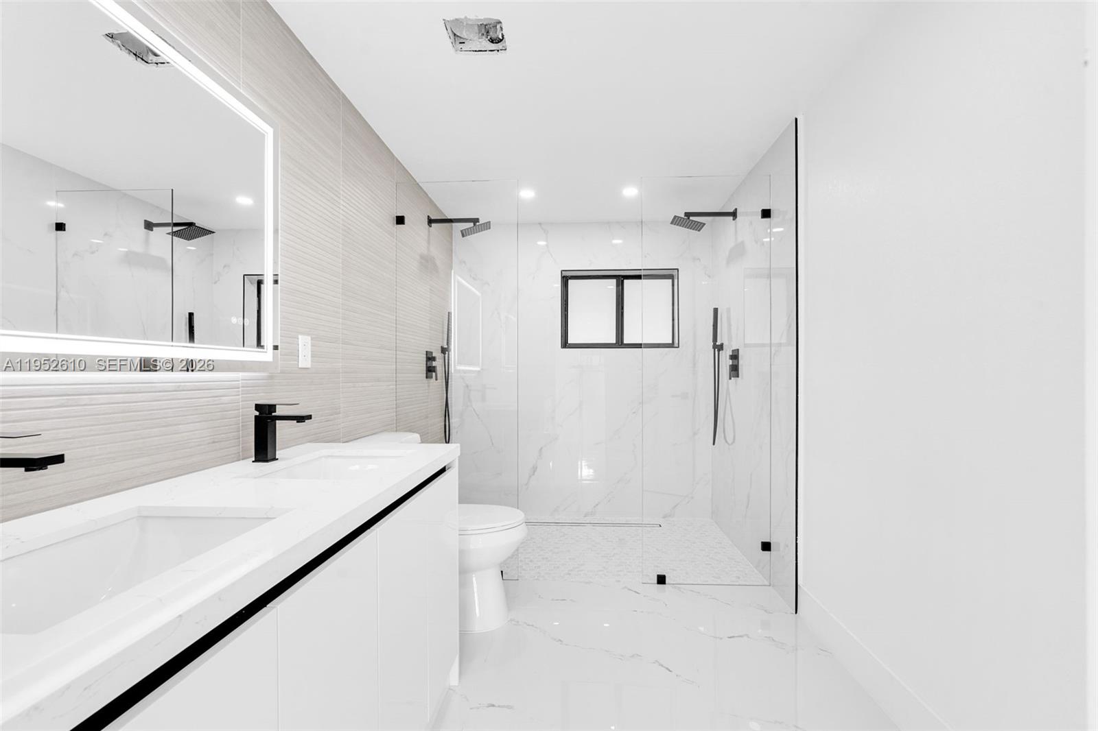 DOUGLAS ESTS - Residential