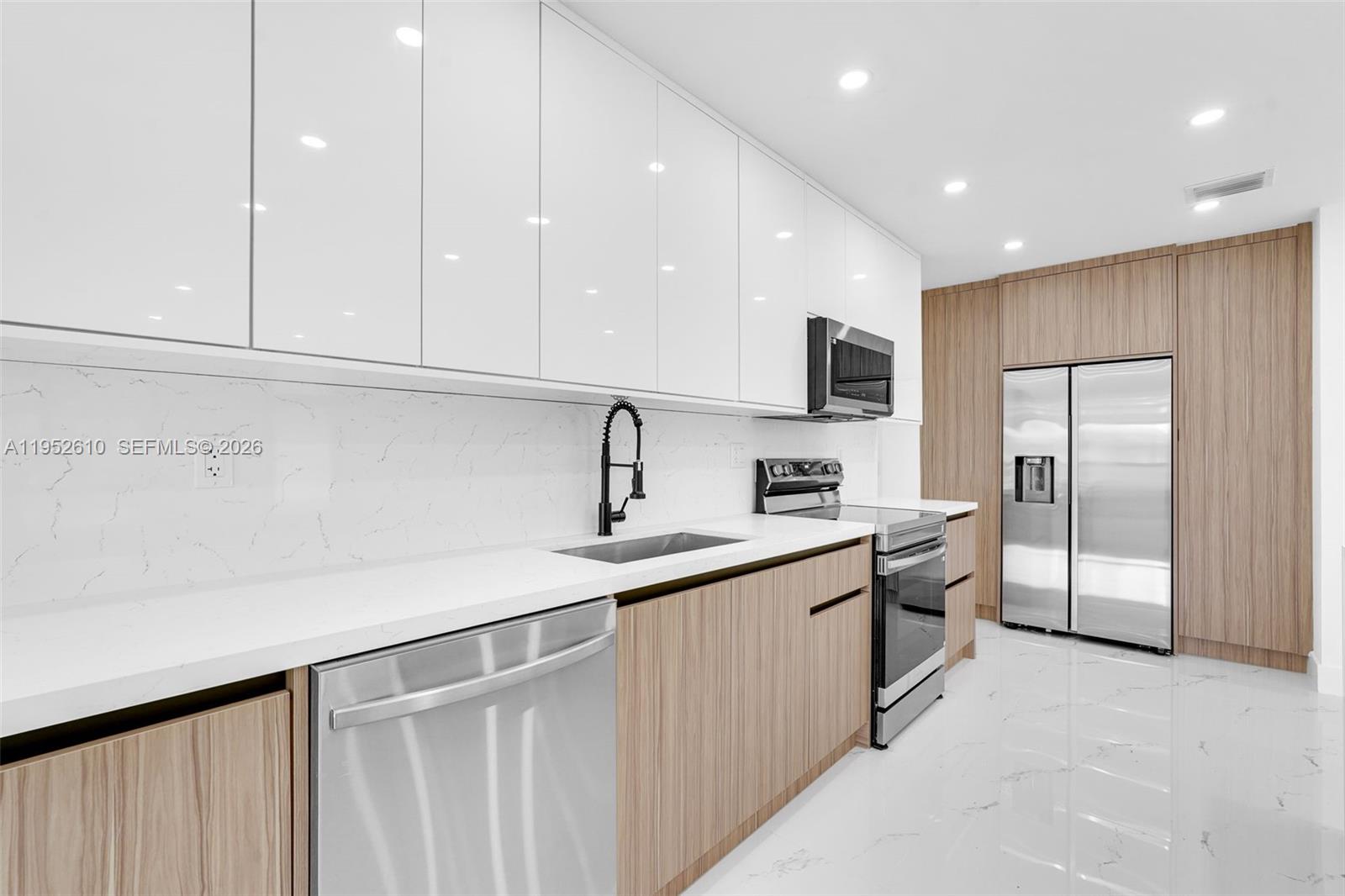 DOUGLAS ESTS - Residential