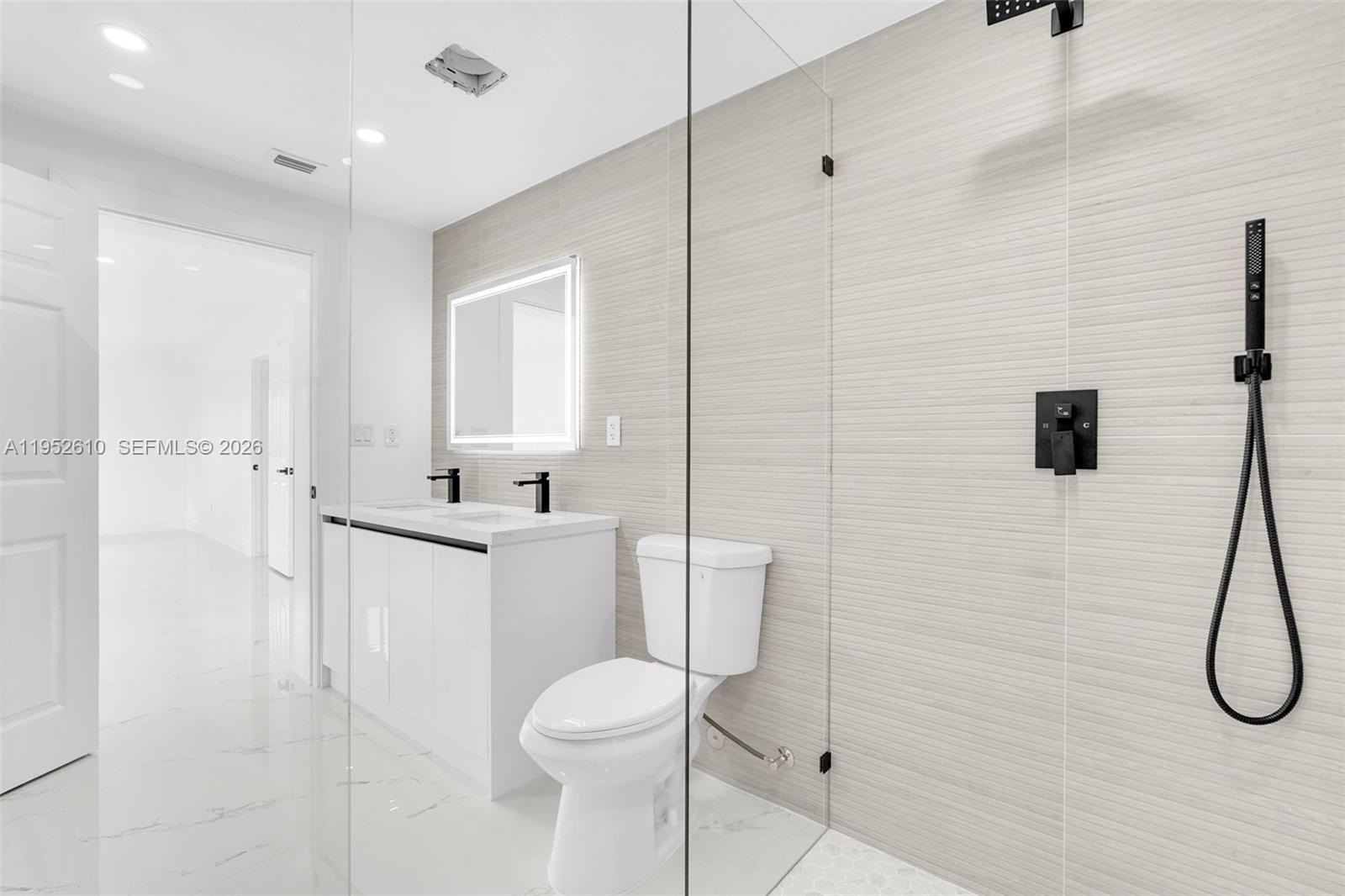 DOUGLAS ESTS - Residential