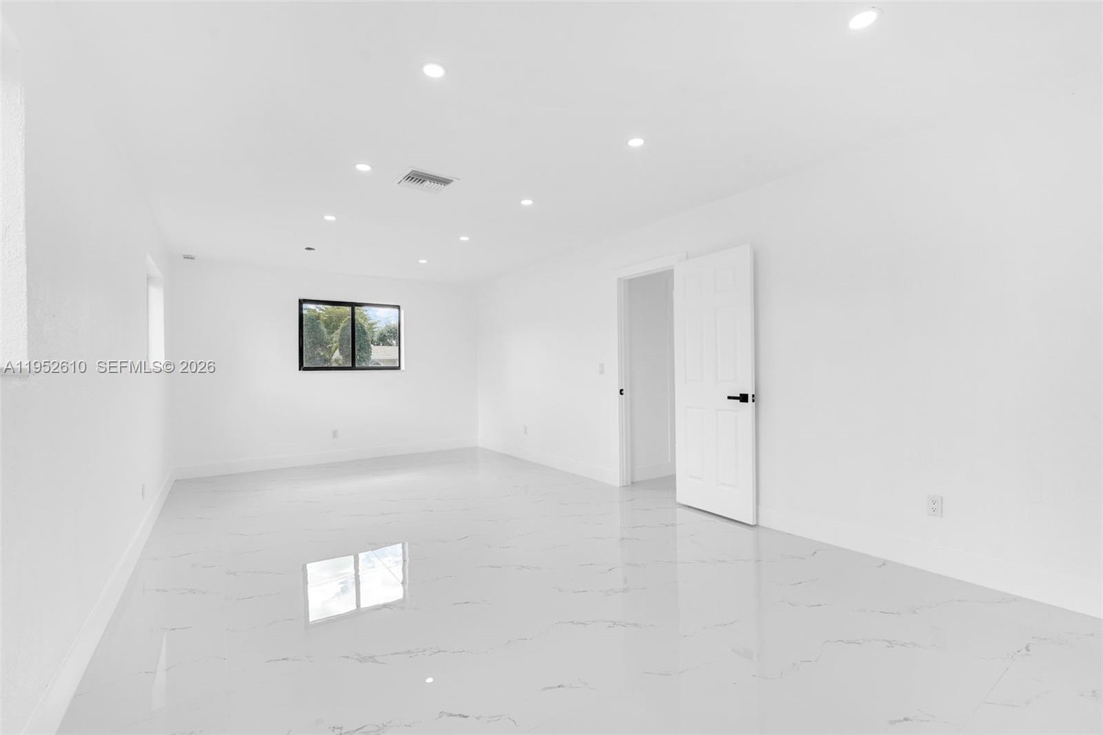 DOUGLAS ESTS - Residential