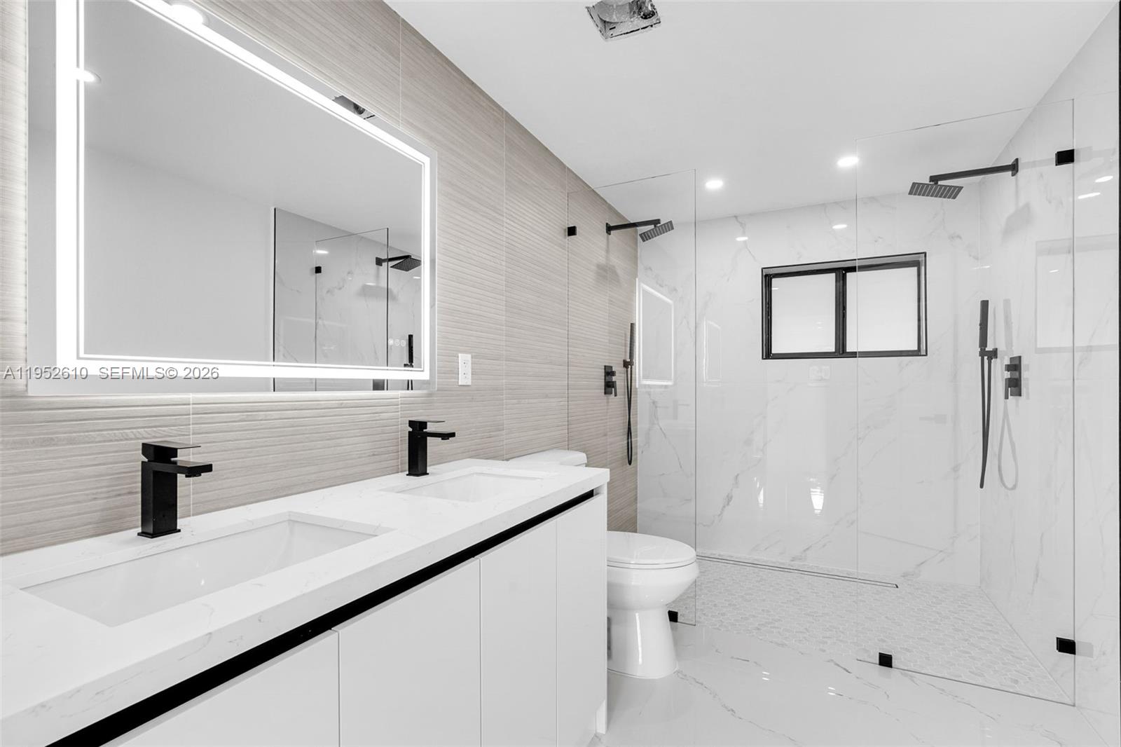 DOUGLAS ESTS - Residential