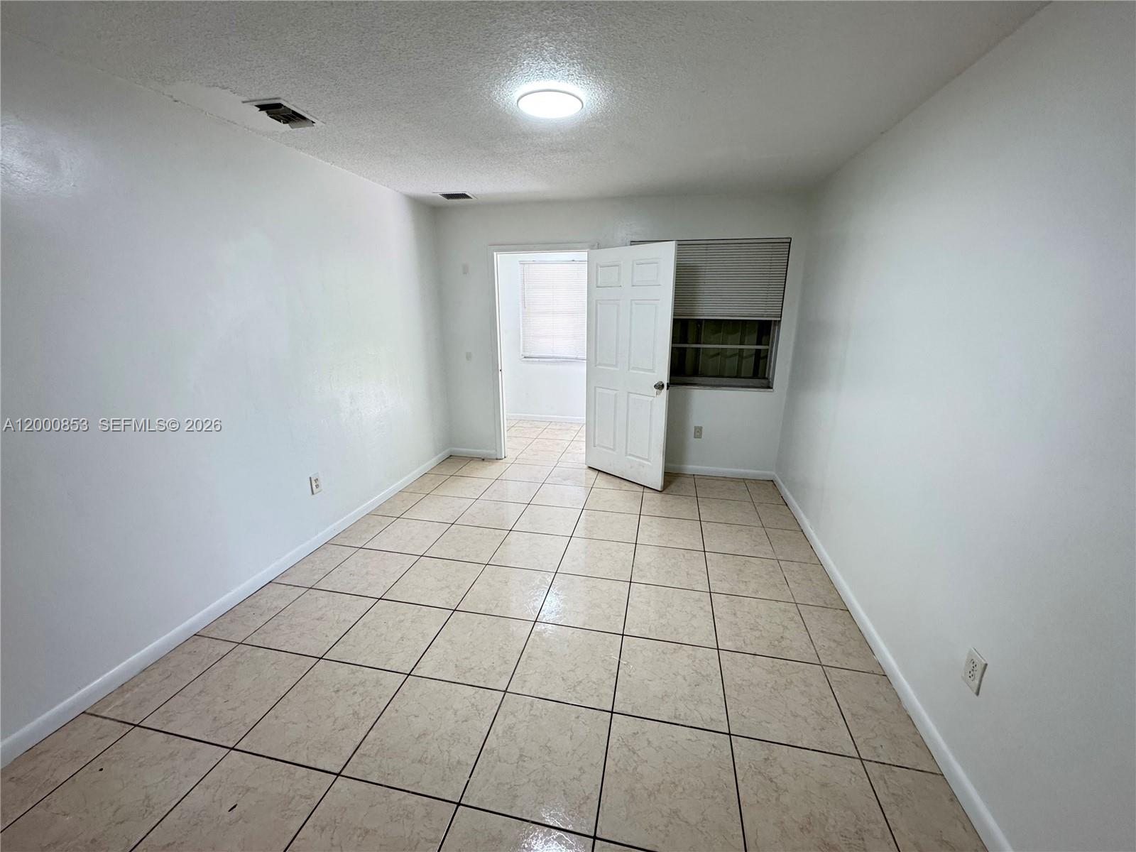 MIAMI GARDENS ESTATES SEC - Residential Lease