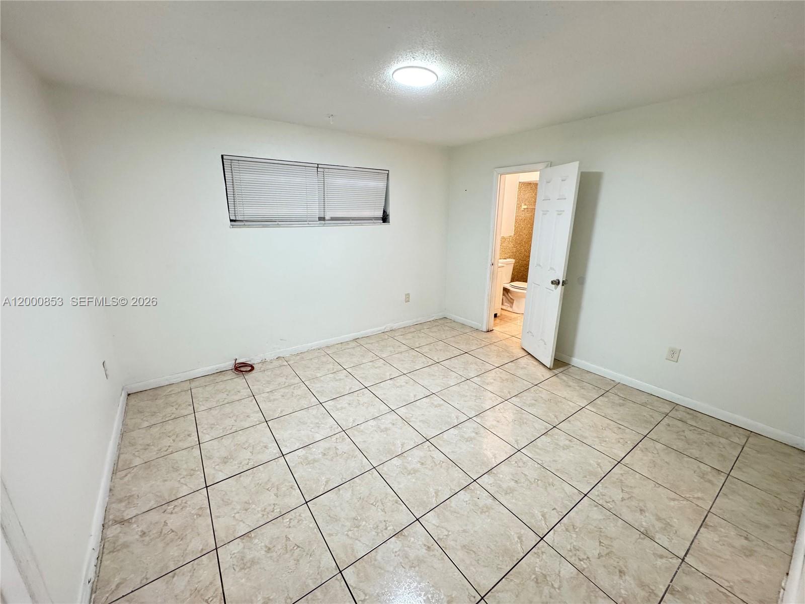 MIAMI GARDENS ESTATES SEC - Residential Lease