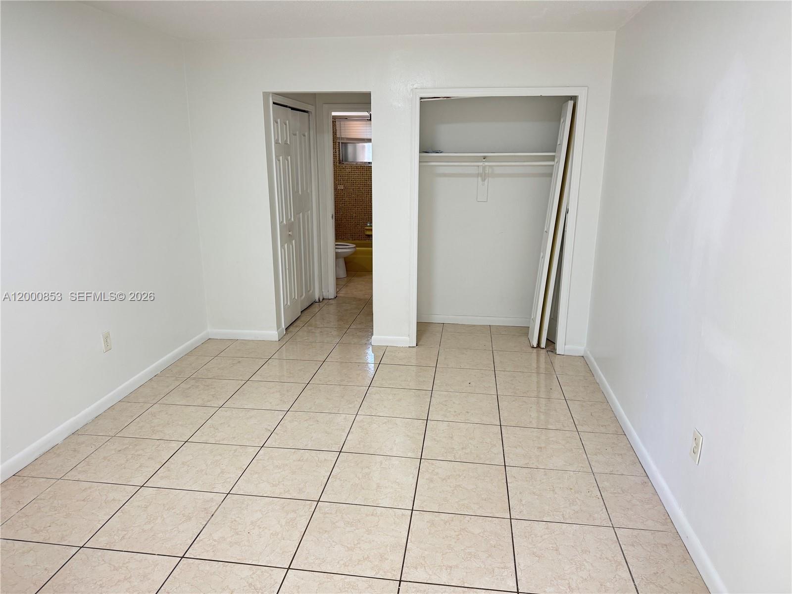 MIAMI GARDENS ESTATES SEC - Residential Lease