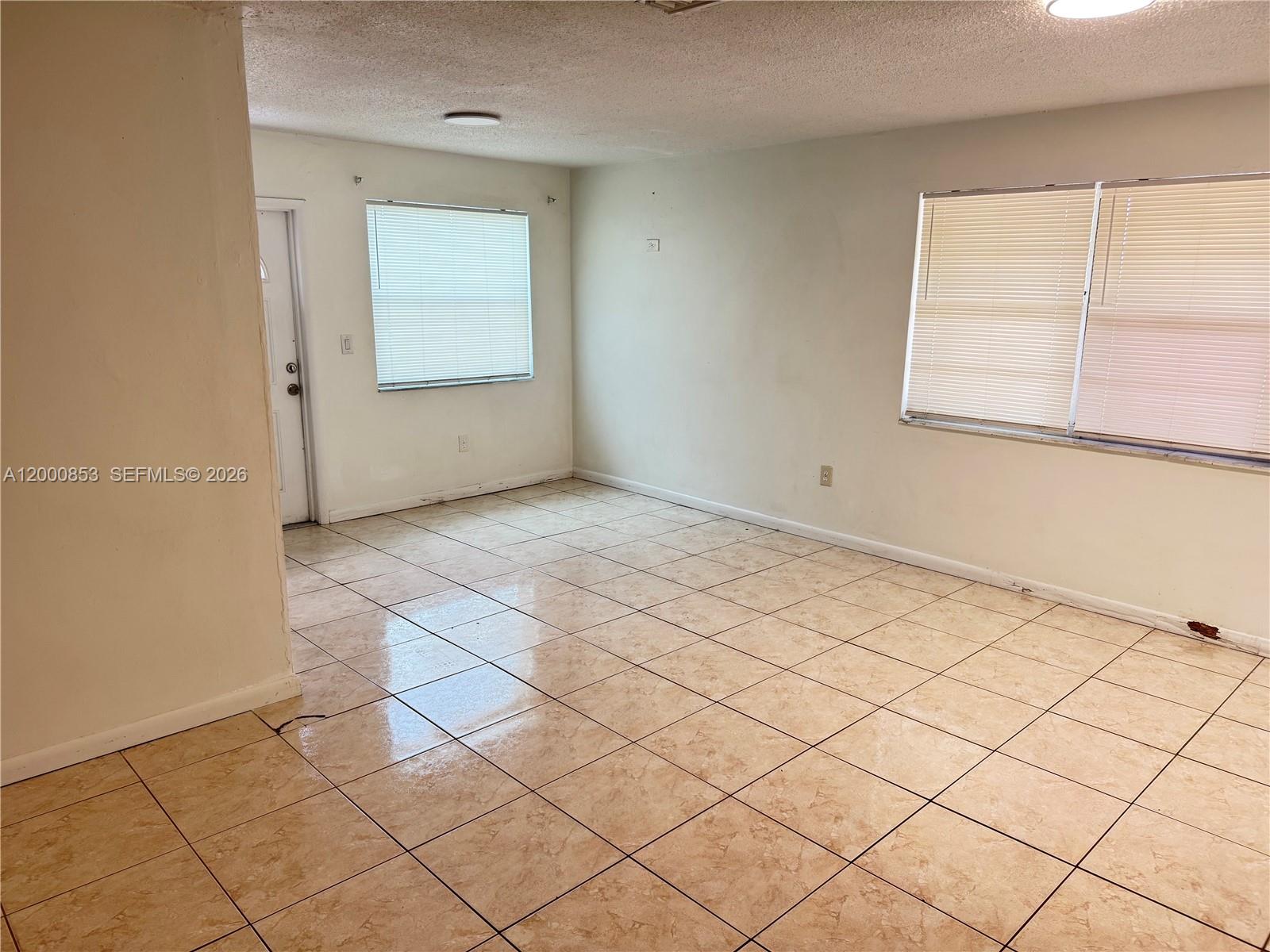 MIAMI GARDENS ESTATES SEC - Residential Lease