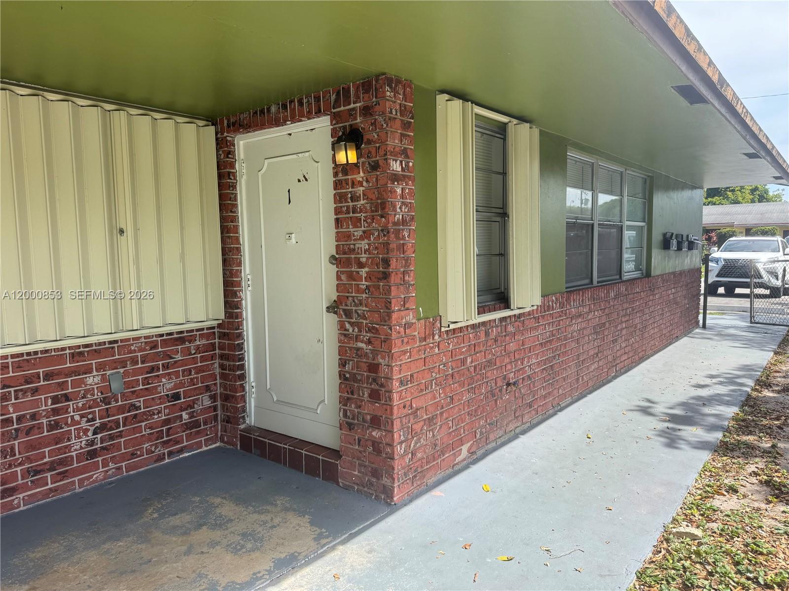 MIAMI GARDENS ESTATES SEC - Residential Lease