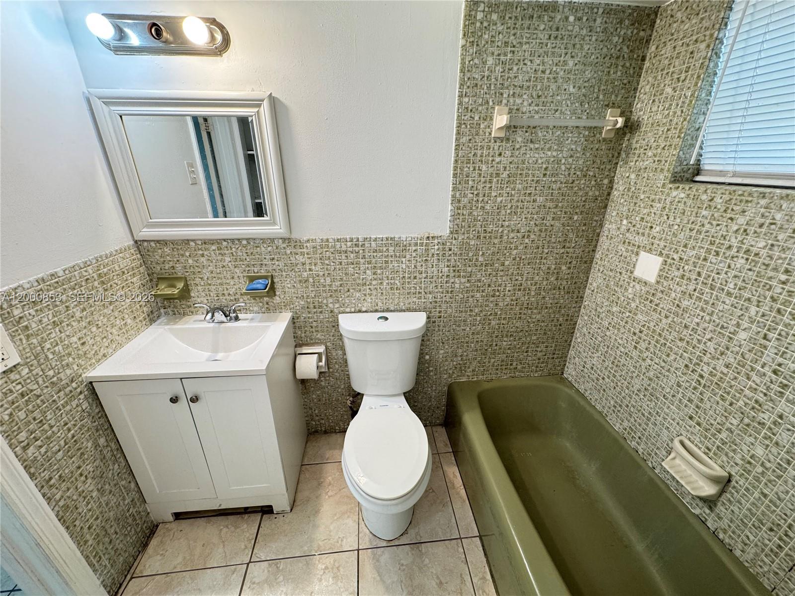 MIAMI GARDENS ESTATES SEC - Residential Lease