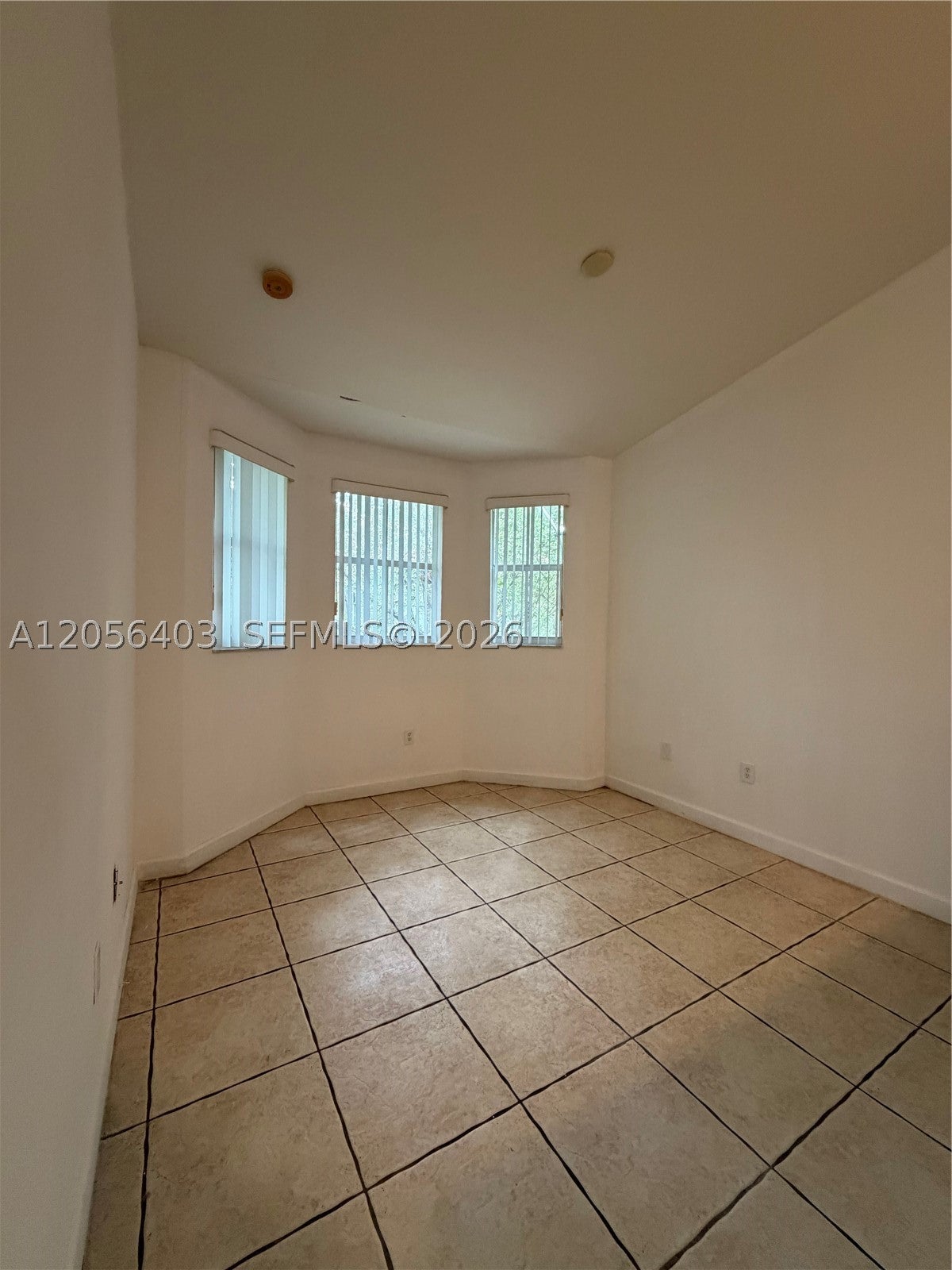 1661 SE 28th St 204