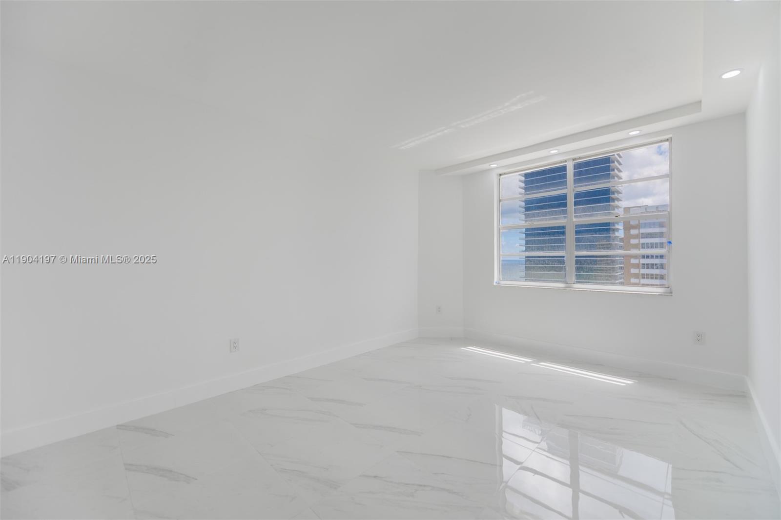 HEMISPHERES CONDO - Residential Lease