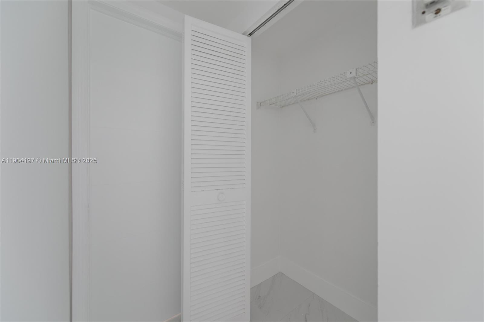 HEMISPHERES CONDO - Residential Lease