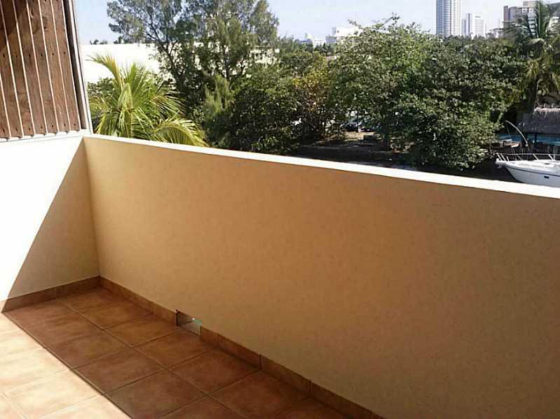 THE CASTILLE CONDO - Residential Lease