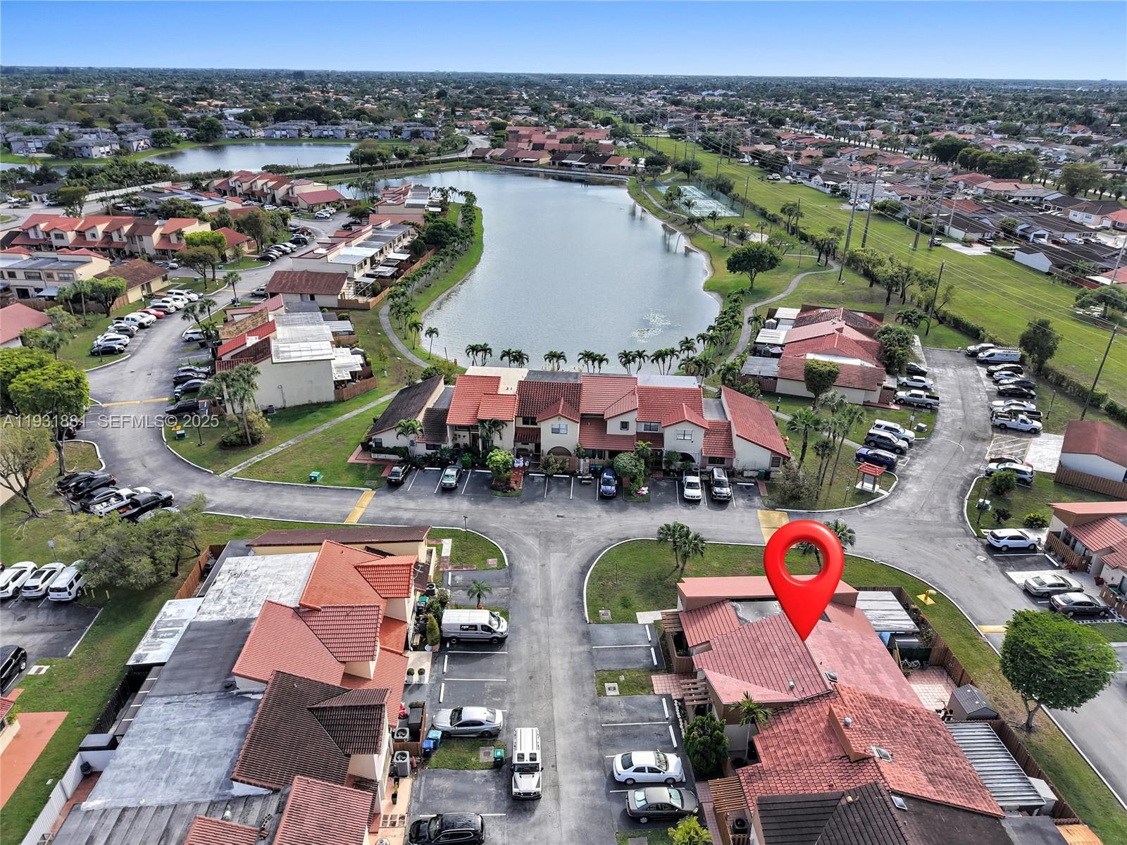TAMIAMI LAKES TOWNHOMES S - Residential