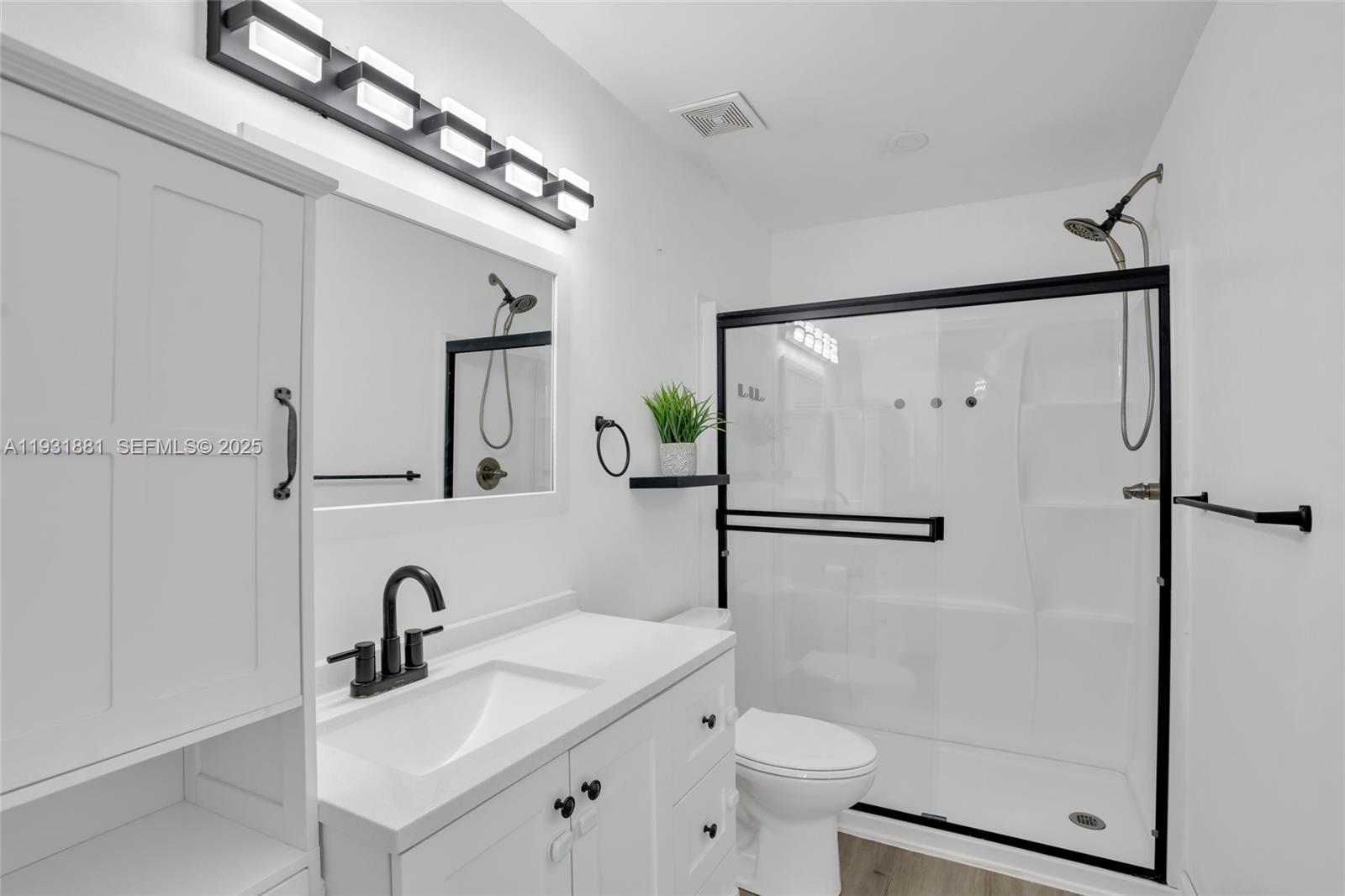 TAMIAMI LAKES TOWNHOMES S - Residential