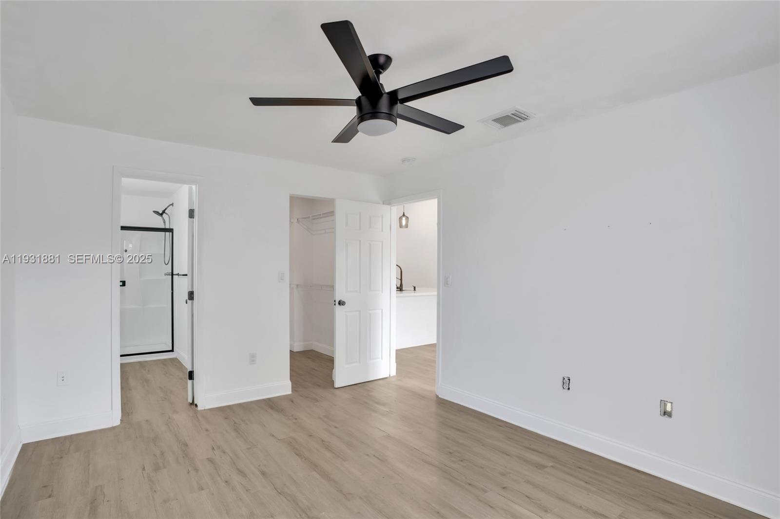 TAMIAMI LAKES TOWNHOMES S - Residential