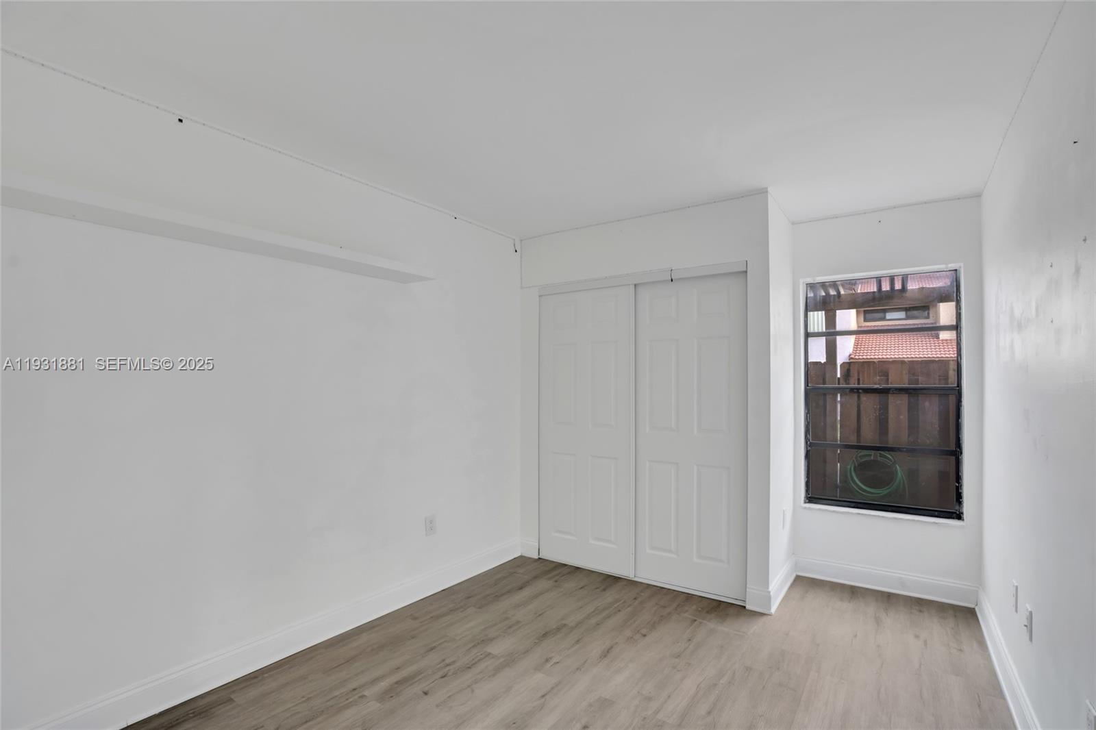 TAMIAMI LAKES TOWNHOMES S - Residential