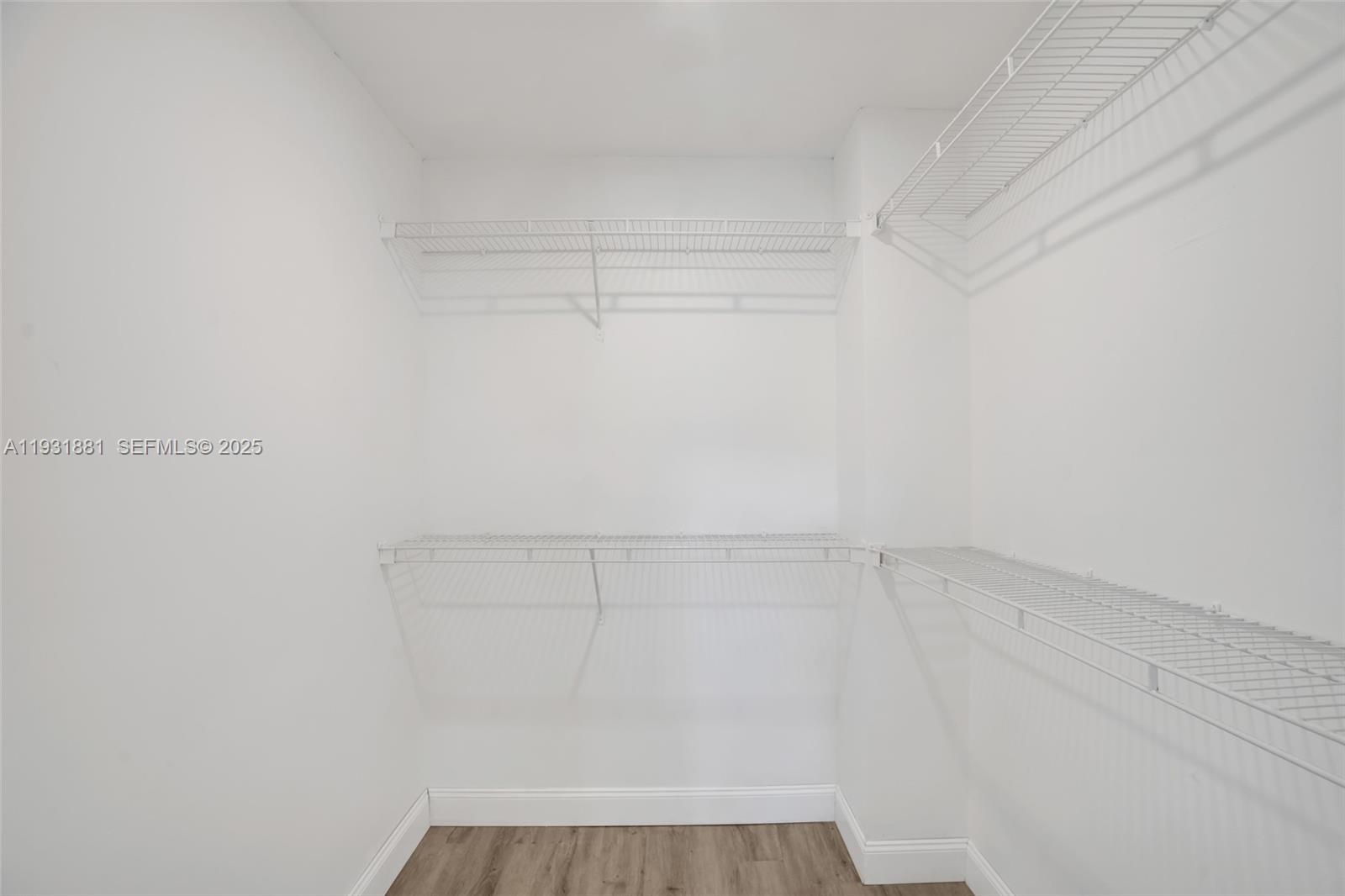 TAMIAMI LAKES TOWNHOMES S - Residential