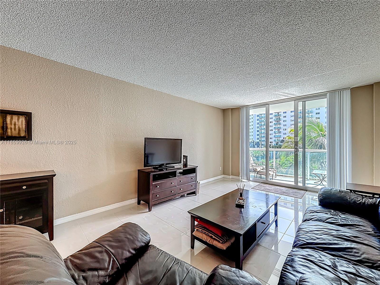 OCEANVIEW BUILDING B COND - Residential